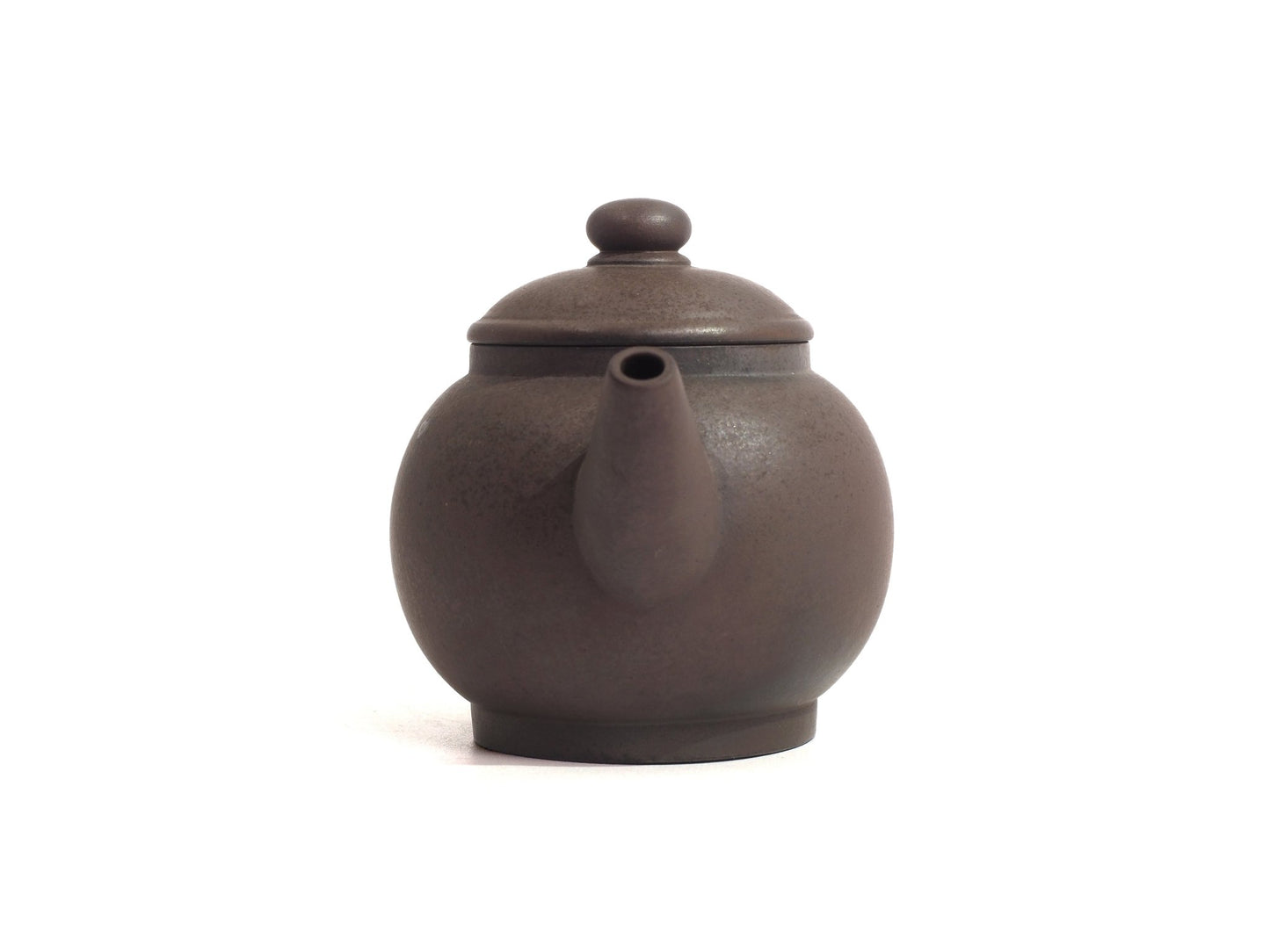 Spout view of Yixing Zisha Wood Fired Ju Lun Zhu Teapot, 120ml, Zhao Zhuang Hong Ni, from Cha Zhi Ji